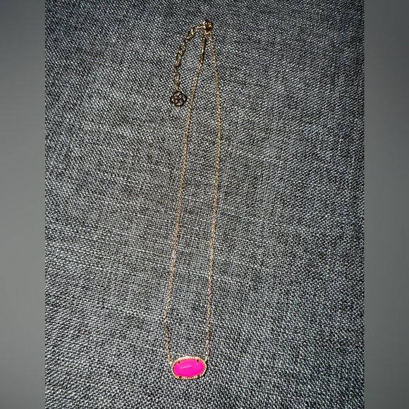 🌟NWOT🌟Kendra Scott Elisa Pink Pendant Necklace Gold Hardware - Picture 2 of 4